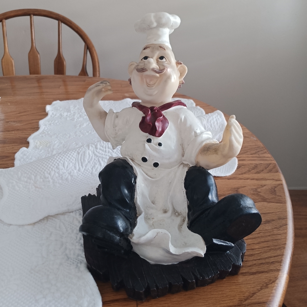 Italian Chef Wine Bottle Holder - Picture 5 of 6